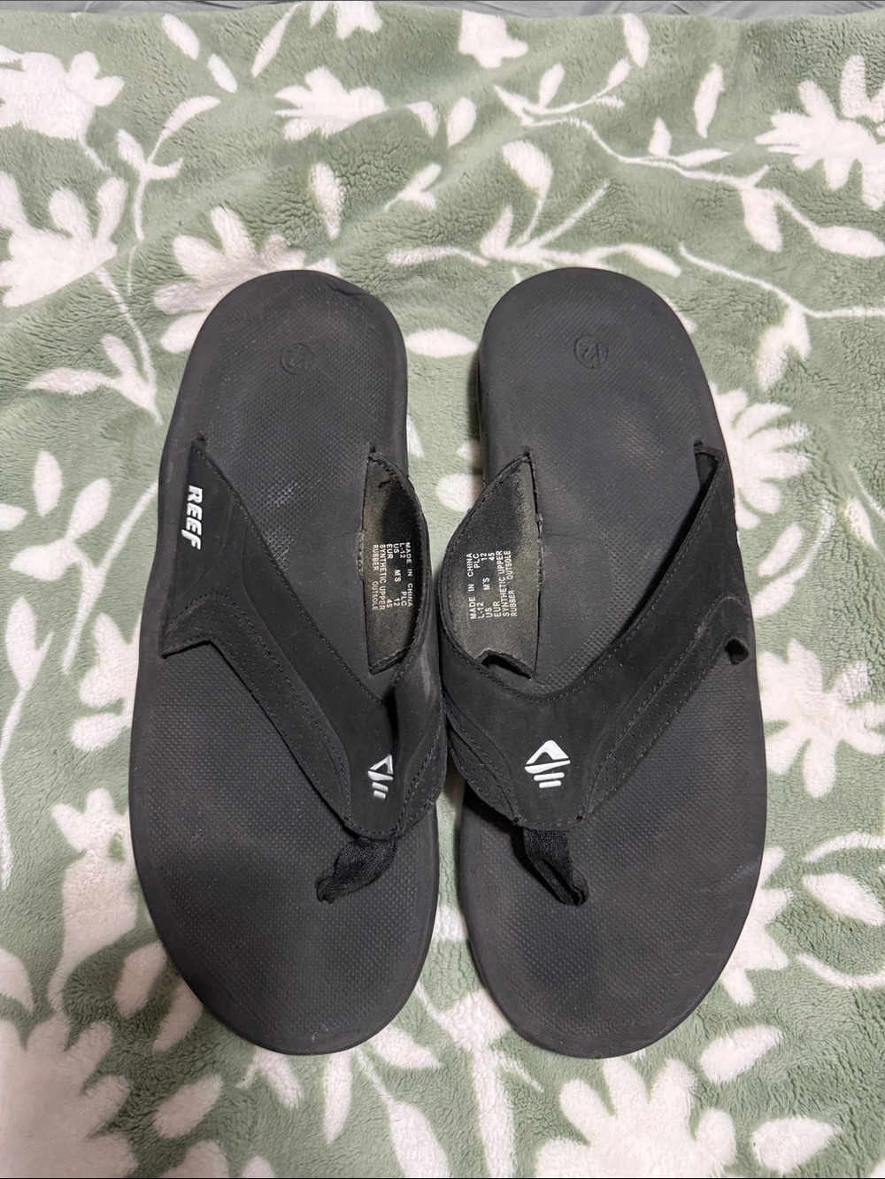 Reef Men’s Black Flip Flop Sandals - Comfortable Thong Style